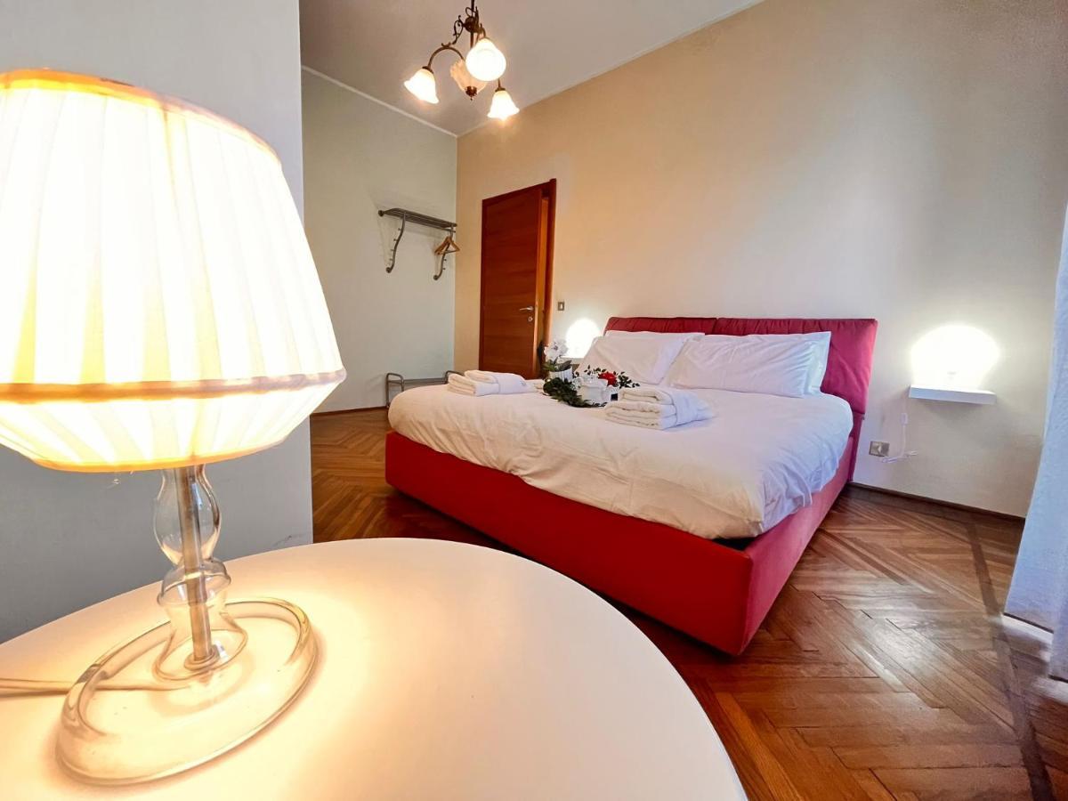 Sky Apartment A Due Passi Dalla Stazione كولّينيو المظهر الخارجي الصورة